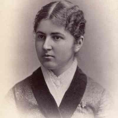 Jessie Frances Smith, '80: SM.1971.1.267ccc (Vail logo on back of photo)