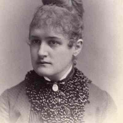 Elizabeth Allen Skinner, '80: SM.1971.1.267fff (Vail logo on back of photo)