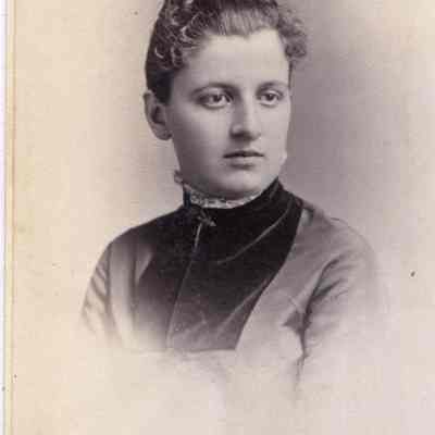 Ella Julia Banks, '80: SM.1971.1.267kkk (Vail logo on back of photo)