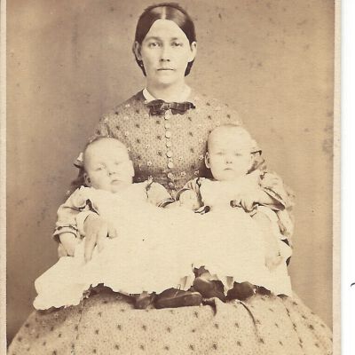 Hannah Bennett & Twin Children