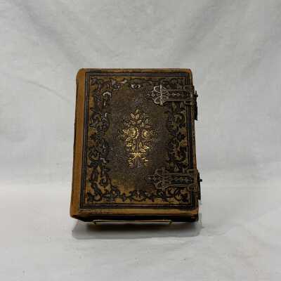 Sutliff Family Photograph Album