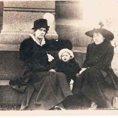 Brainard Family Postcard