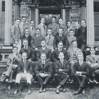 Members of Hamill House, 1916