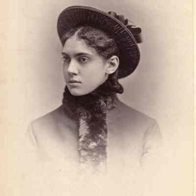 Anna H. Lathrop, Class of 1880: SM.1971.1.267h Front