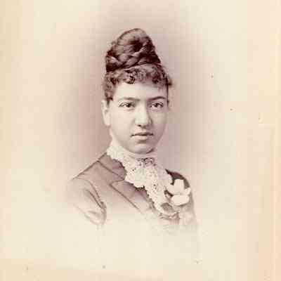 Clara Helen Thackray: SM.1971.1.142hh