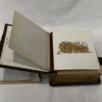 Fic 2015.05-5: Copyright: The Sutliff Museum; Origsize: 6.5 x 3 x 5.25"; Origformat: Artifact; Resolution: 72 dpi