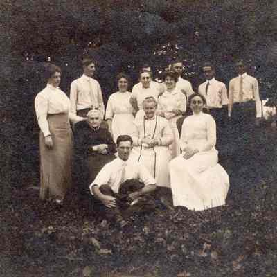Marvin Family Group Photo, 1913