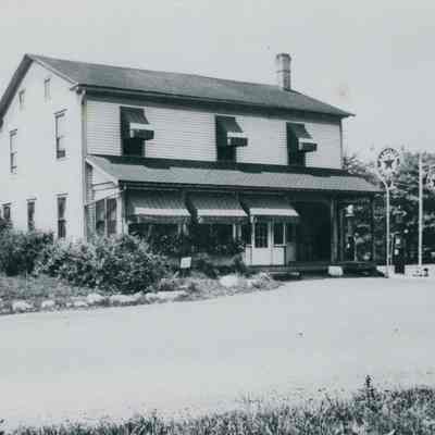 Scott's Service Station