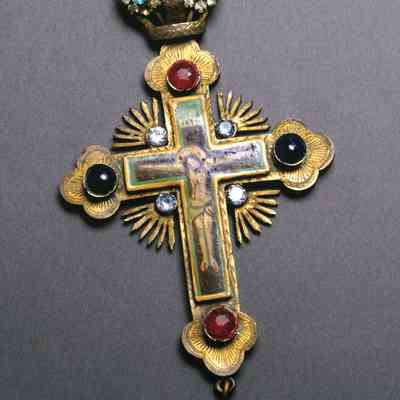 Russian Chain and Cross