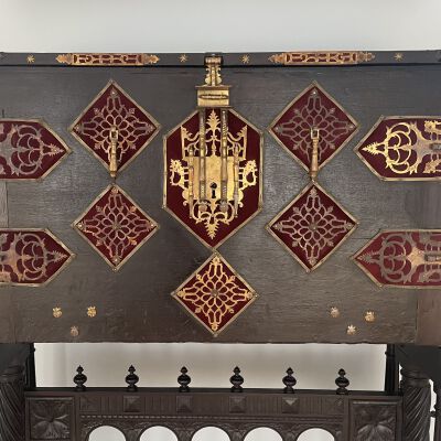 18th-century Spanish vargueno