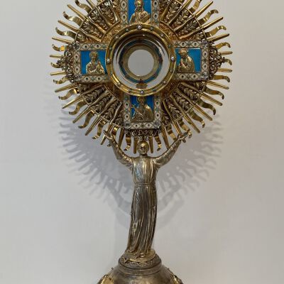 Monstrance