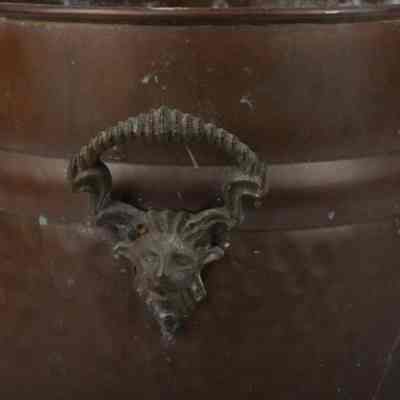 Detail of handle