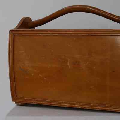 Magazine holder