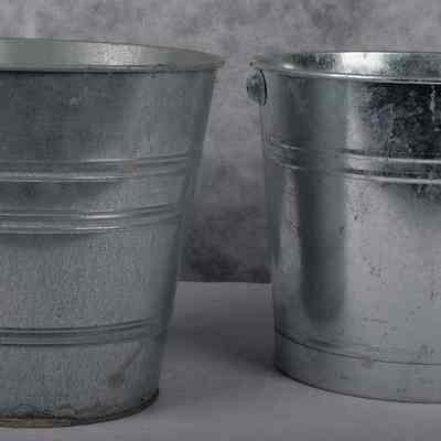 Buckets- Metal