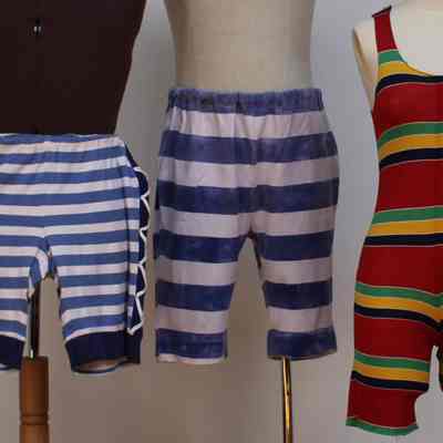2x mens trunks M-L Red all in one bathers XS