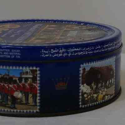 Tin- Biscuit