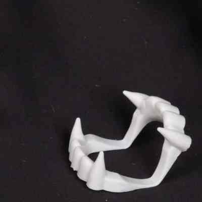 Dracula teeth