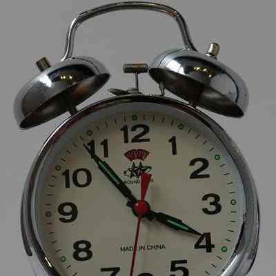 Clock- Medium Alarm