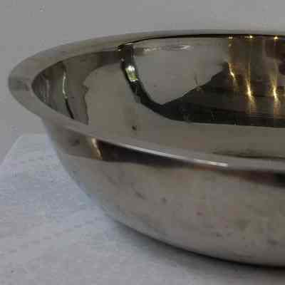 Bowls- Large Metal