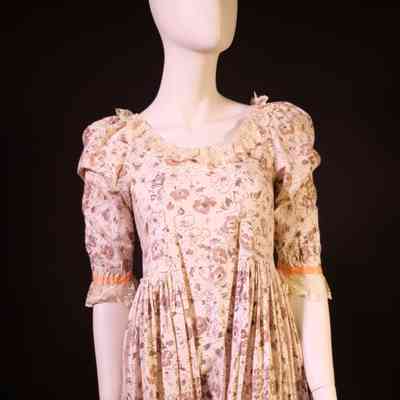 Dress- country farm house