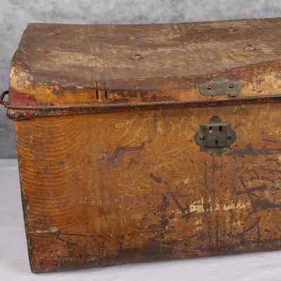Chest- Metal