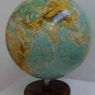 Globe