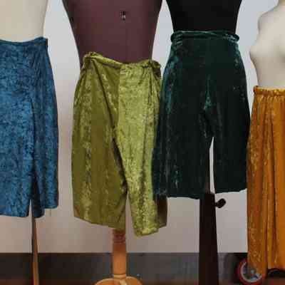 Shorts- Velvet