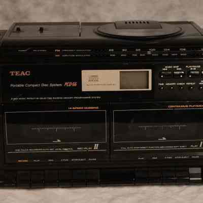 Portable CD player/Radio/Tape deck