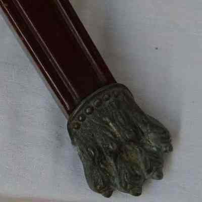 Detail of feet