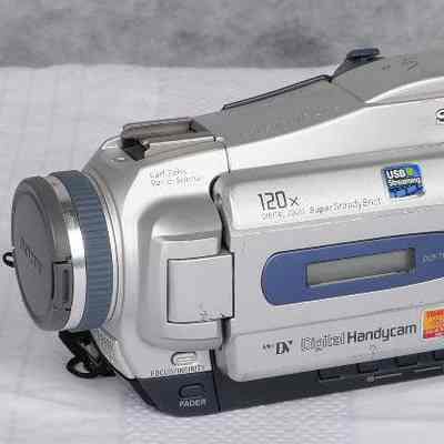 Video Recorder- Handy Cam