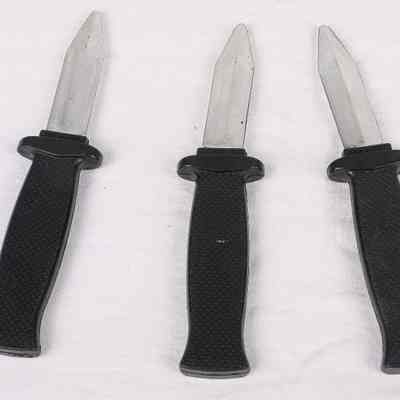 Knives-Retractable