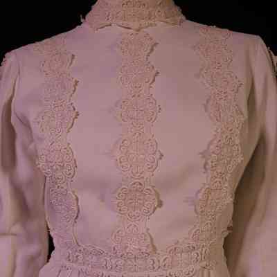 Bodice detail- Guipure Lace