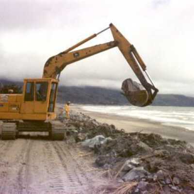 Grooming rock wall