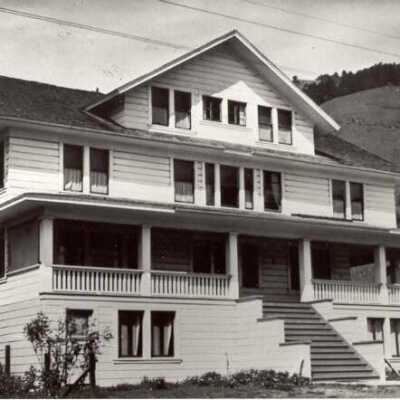 Sea Beach Hotel aka Grand Hotel