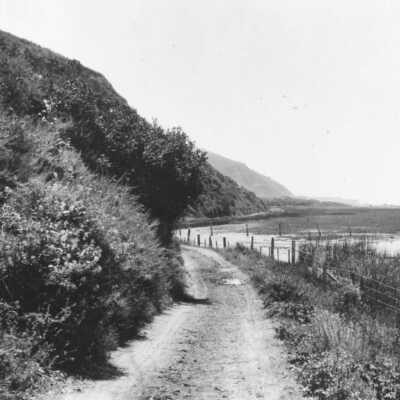 Lagoon Road going south toward Willow Camp.