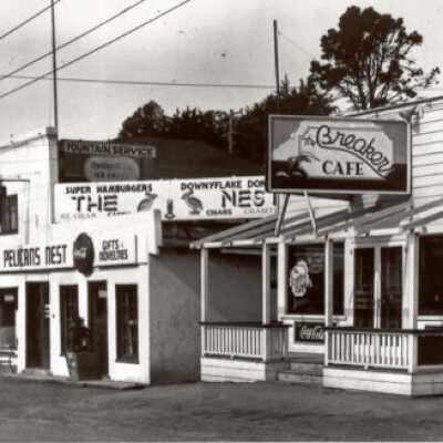 Pelican's Nest and Breakers Cafe