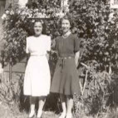 1993-645 Mildred Sadler and Friend