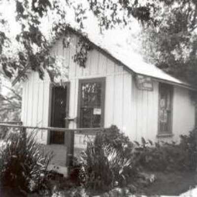 Stinson Beach Library in Park