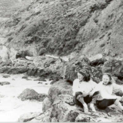 Girls at Red Rock Beach