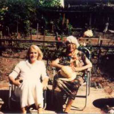 Loretta Boyd and Ida Allen