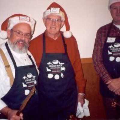 2 Chefs and the helper