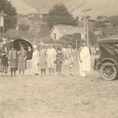 Anchorage Crowd Parade