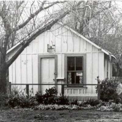 Stinson Beach Libary in Park