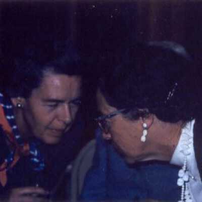 Barbara Menzies/Aune Leary