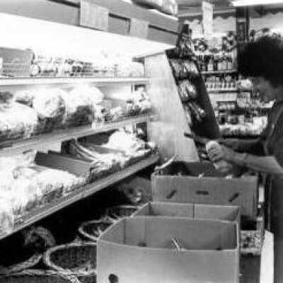 Flo in the Superette