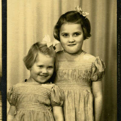 Joanne Evelyn Arenson: Origsize: 3.5x4.5; Origformat: Print-Photographic