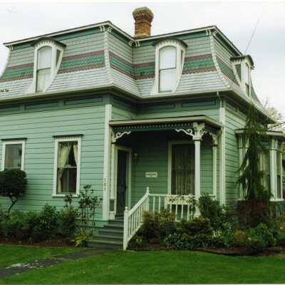 101 NE 7th Street
