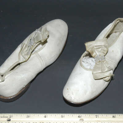 Shoe
