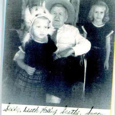 001 - Sally, Susan: Death Valley