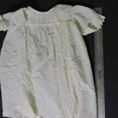 D: white cotton baby dress